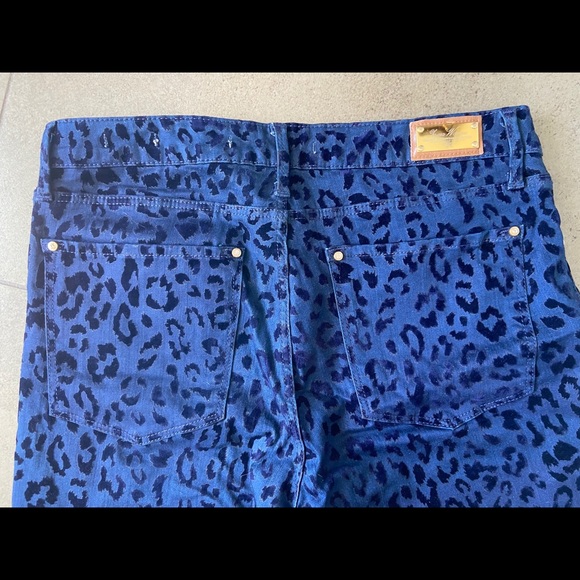 Zara Leopard Print Denim Jeans - Picture 4 of 7